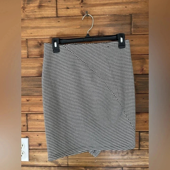 A.L.C Jupiter Houndstooth Ruffled Mini Skirt Size 4 New with Tags - Picture 5 of 9